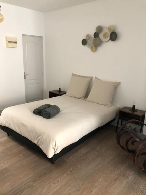Appartement En Duplex A Auxonne Eksteriør bilde