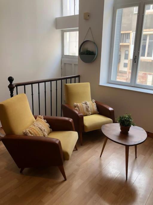 Appartement En Duplex A Auxonne Eksteriør bilde