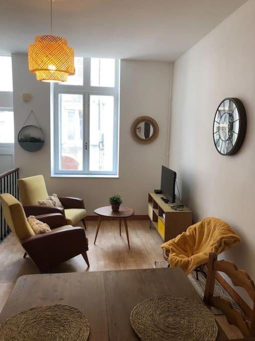 Appartement En Duplex A Auxonne Eksteriør bilde